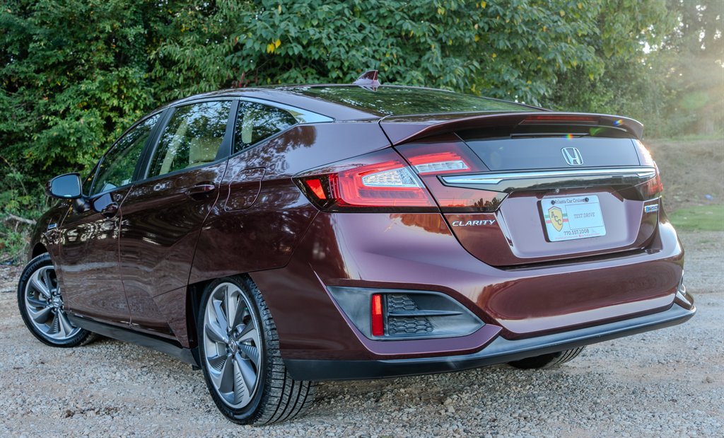 2018 Honda Clarity - $16,945