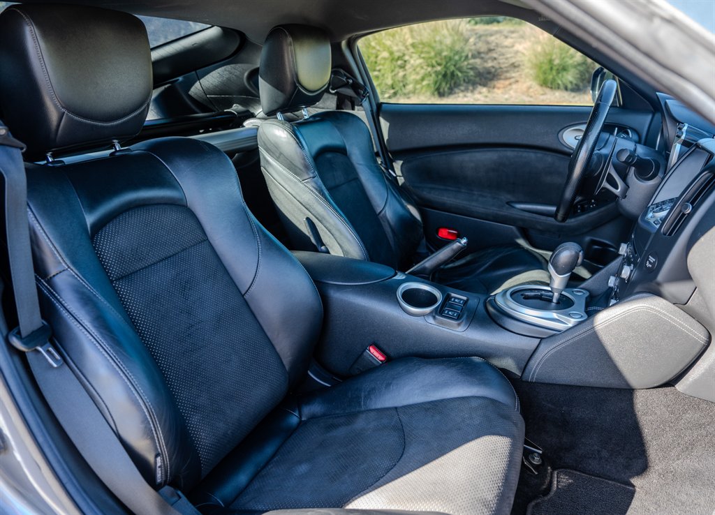 2013 Nissan 370Z - $16,950