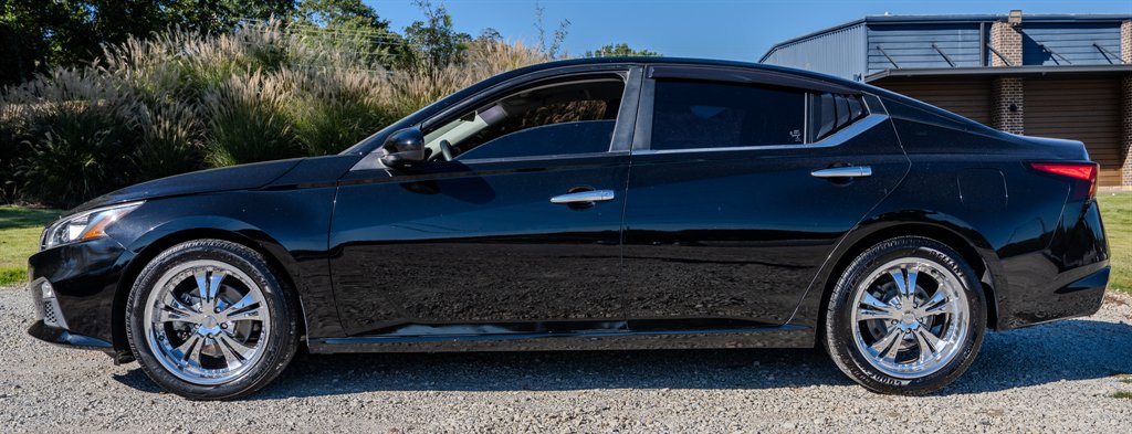 2021 Nissan Altima - $11,705