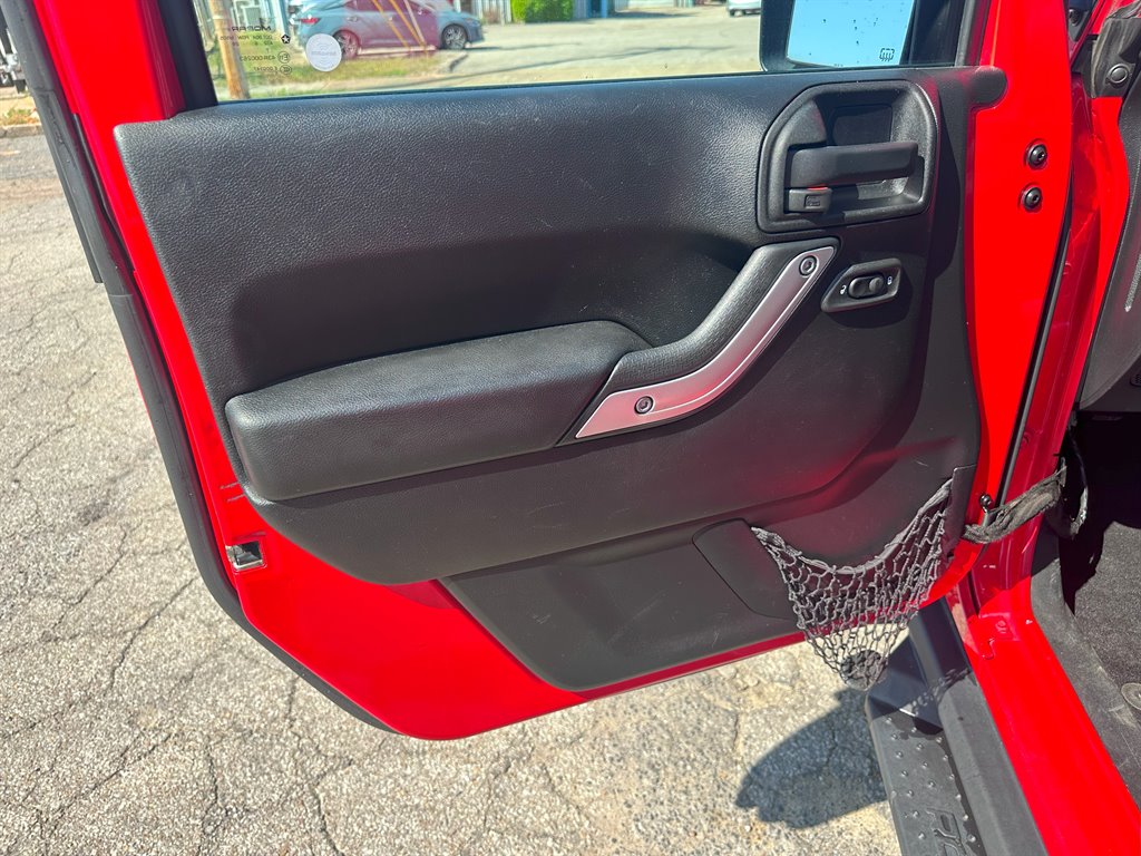 2016 Jeep Wrangler Unlimited Rubicon photo