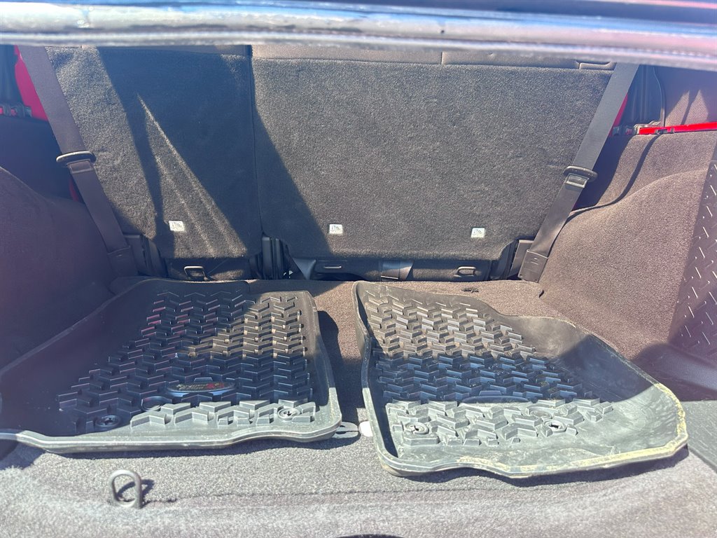 2016 Jeep Wrangler Unlimited Rubicon photo