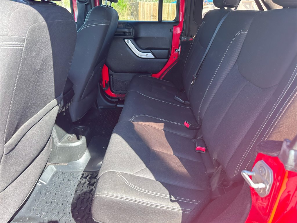2016 Jeep Wrangler Unlimited Rubicon photo