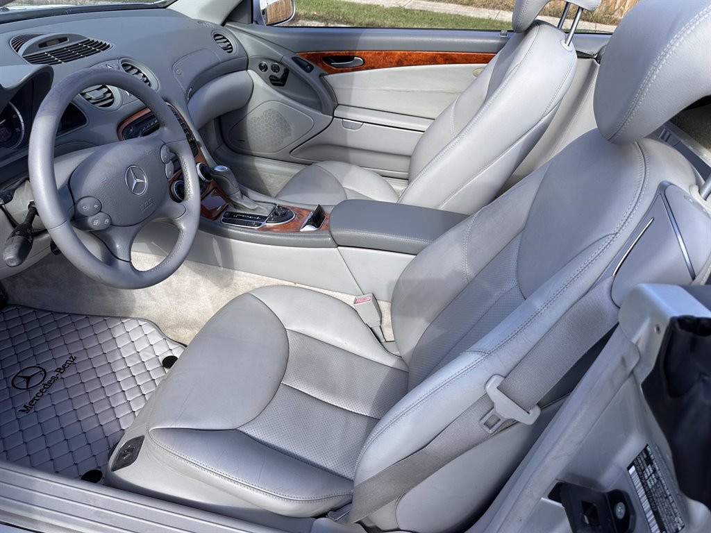 2004 Mercedes-Benz SL-Class SL500 photo