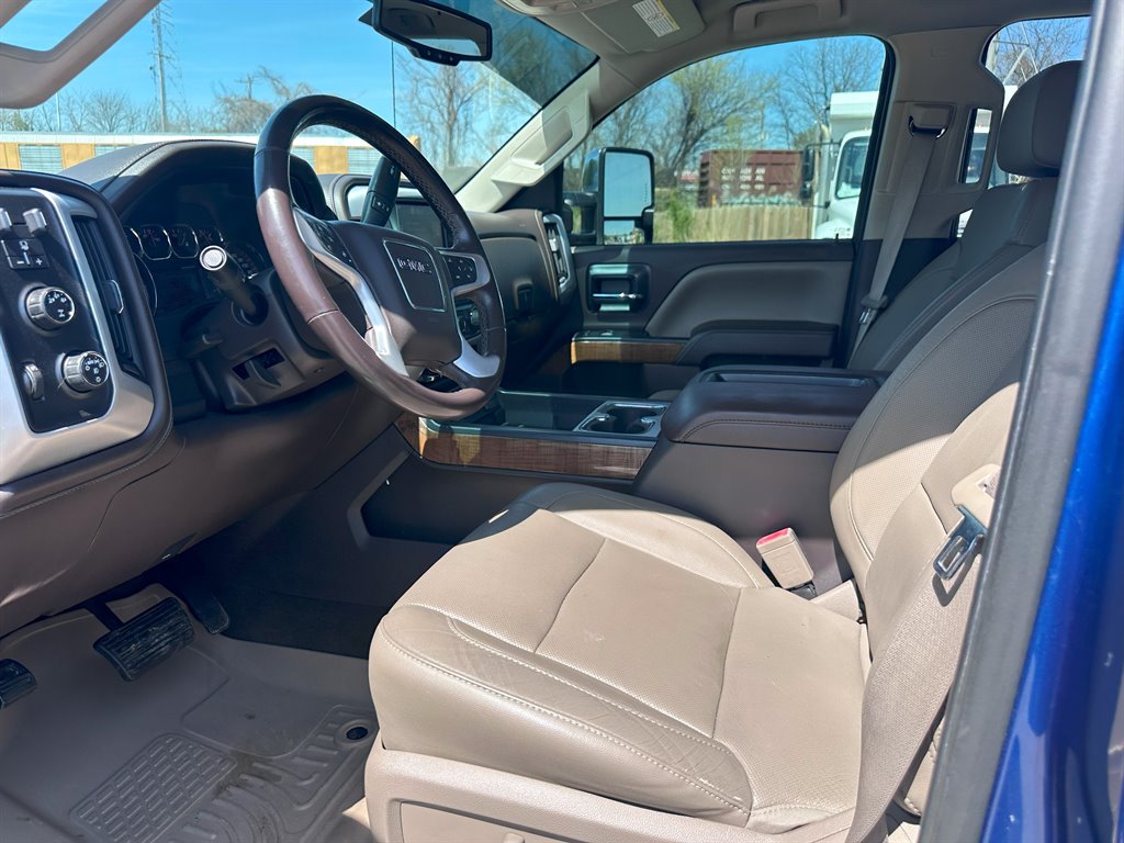 2015 GMC RSX SLT photo