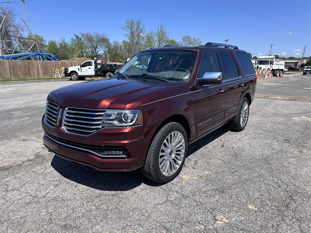 2016 Lincoln Navigator Select photo