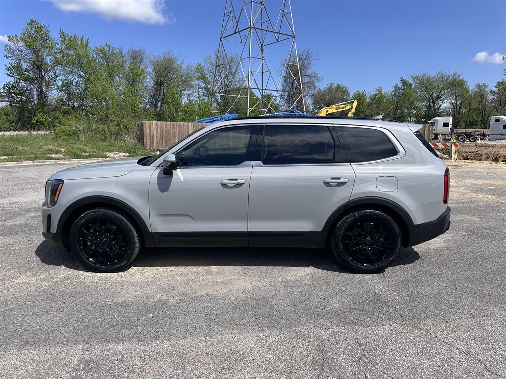 2021 Kia Telluride SX photo