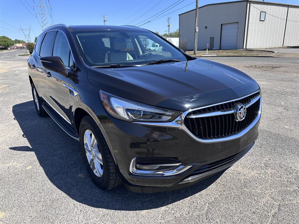 2018 Buick Enclave Essence photo