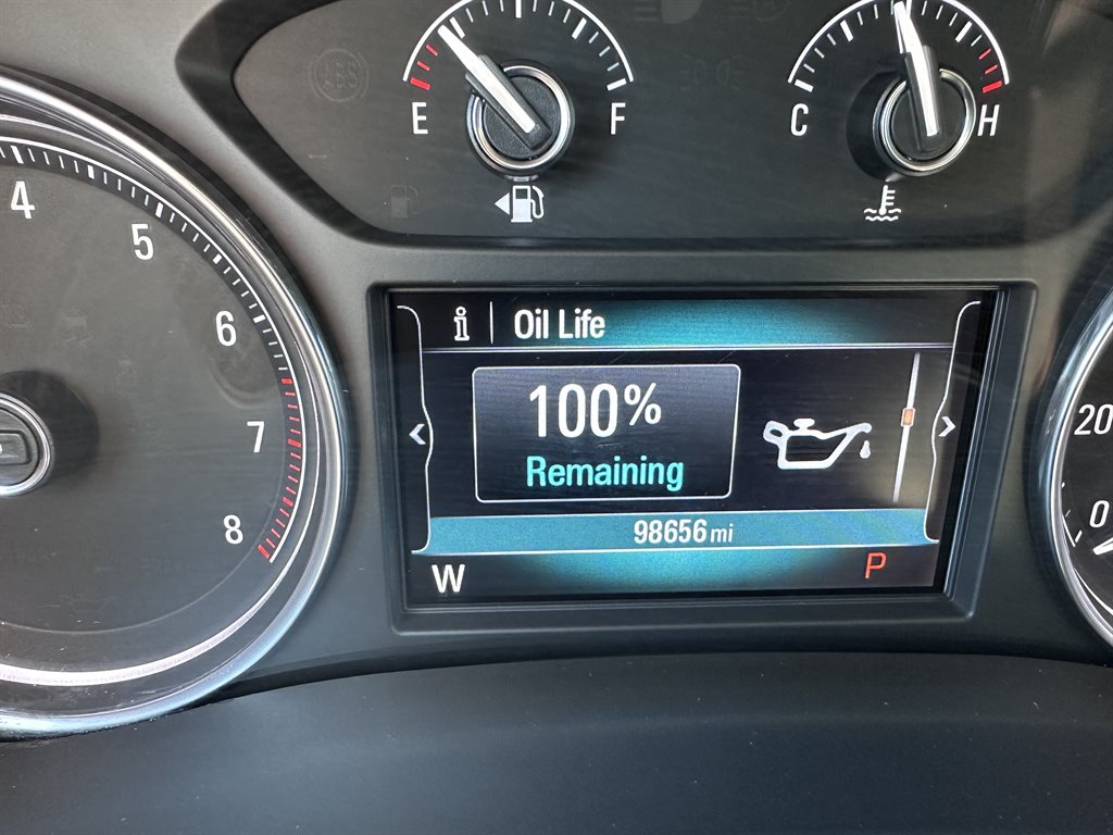 2018 Buick Enclave Essence photo