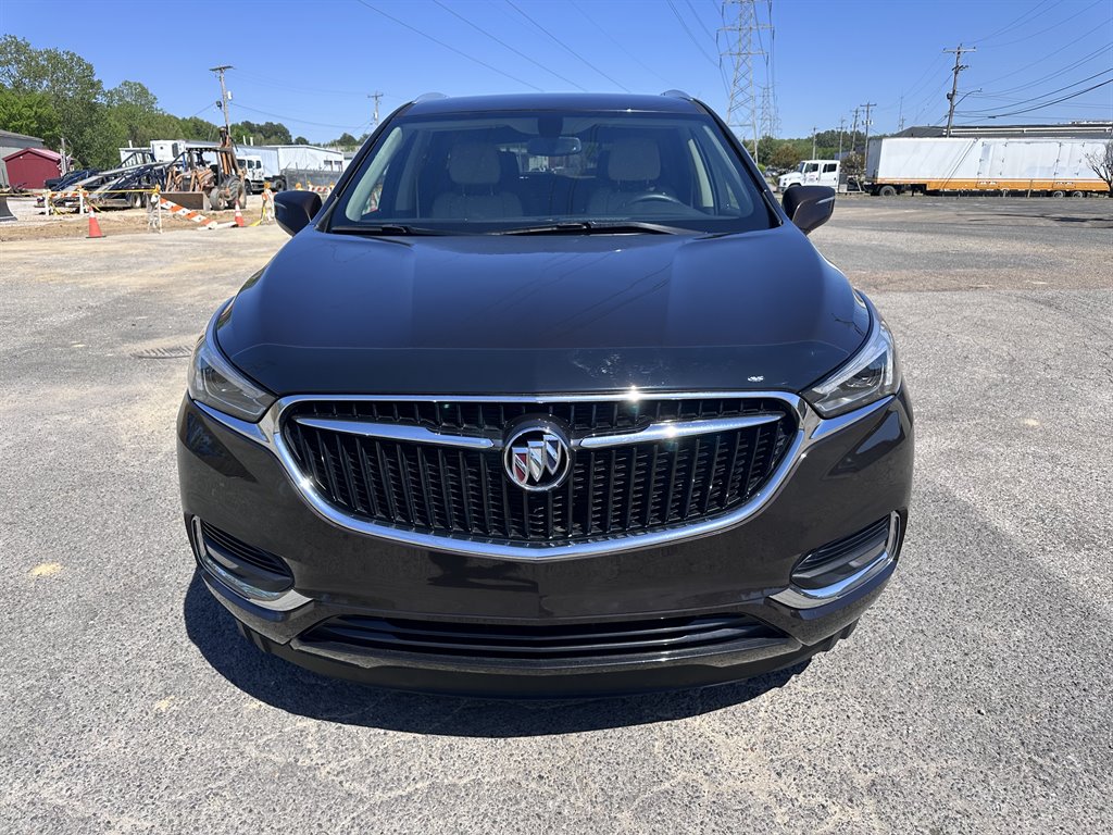 2018 Buick Enclave Essence photo