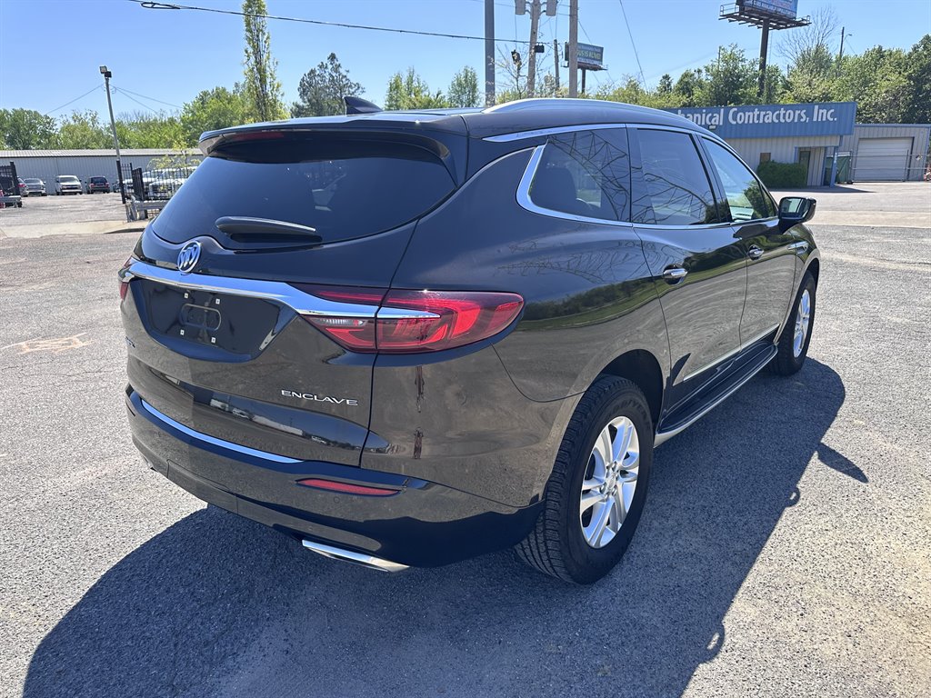 2018 Buick Enclave Essence photo