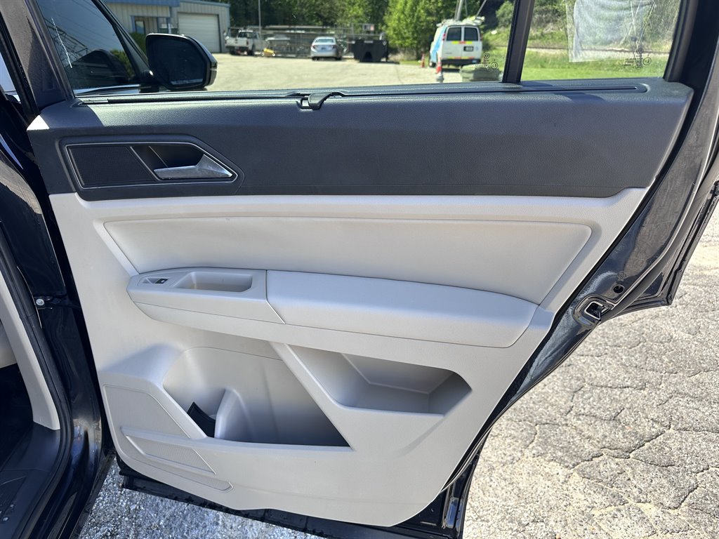 2018 Volkswagen Atlas SEL photo