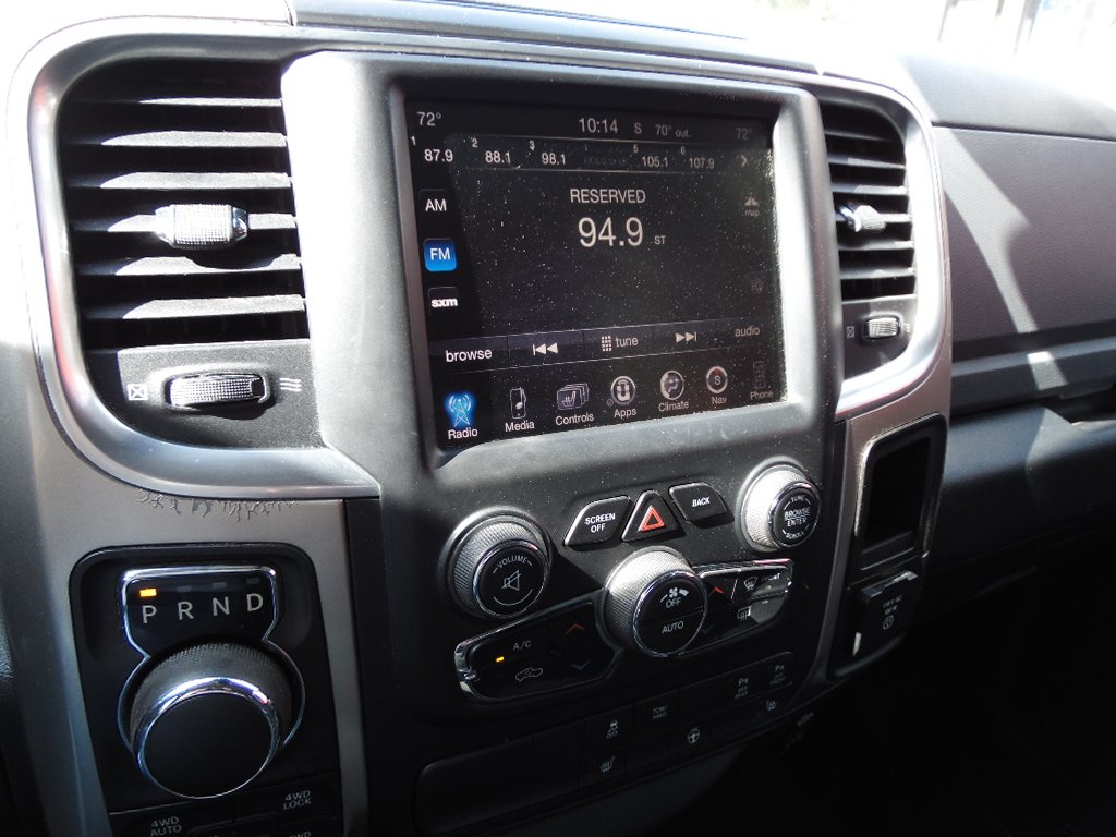 2016 RAM 1500 SLT photo