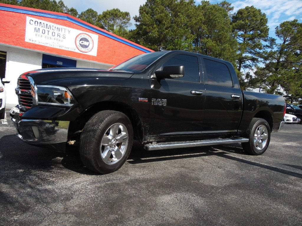 2016 RAM 1500 SLT photo
