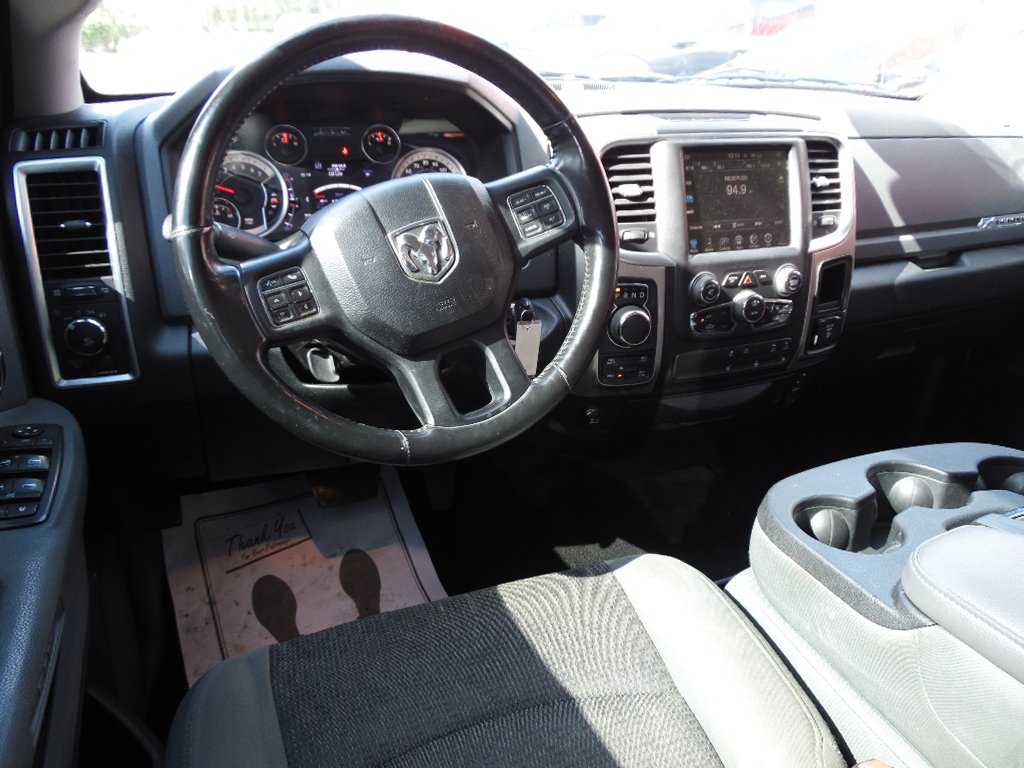 2016 RAM 1500 SLT photo