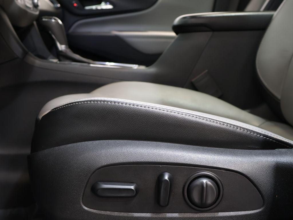 2020 Chevrolet Equinox - $17,900