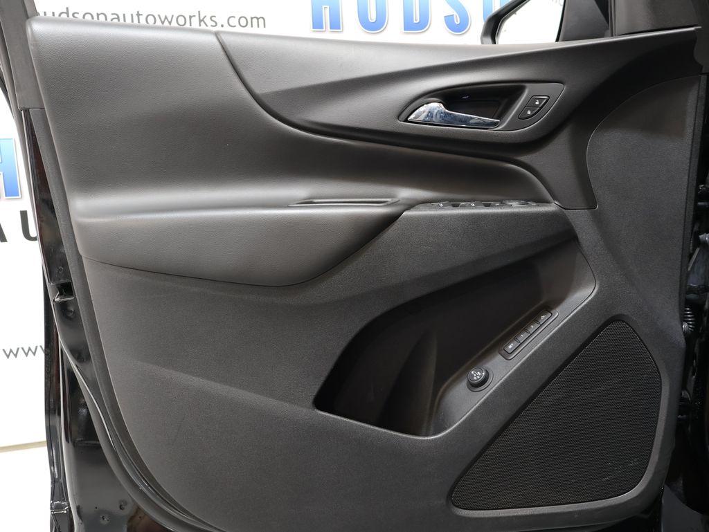 2021 Chevrolet Equinox - $24,200