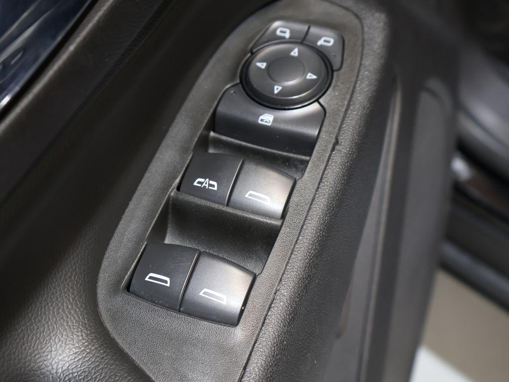 2021 Chevrolet Equinox - $24,200