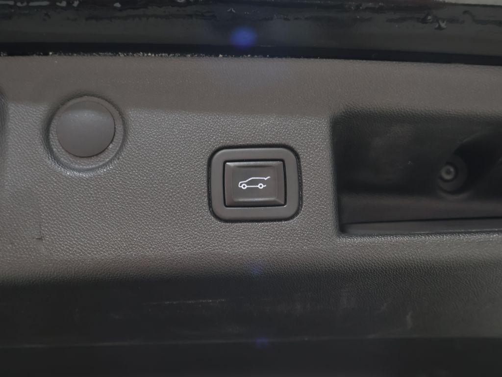 2021 Chevrolet Equinox - $24,200