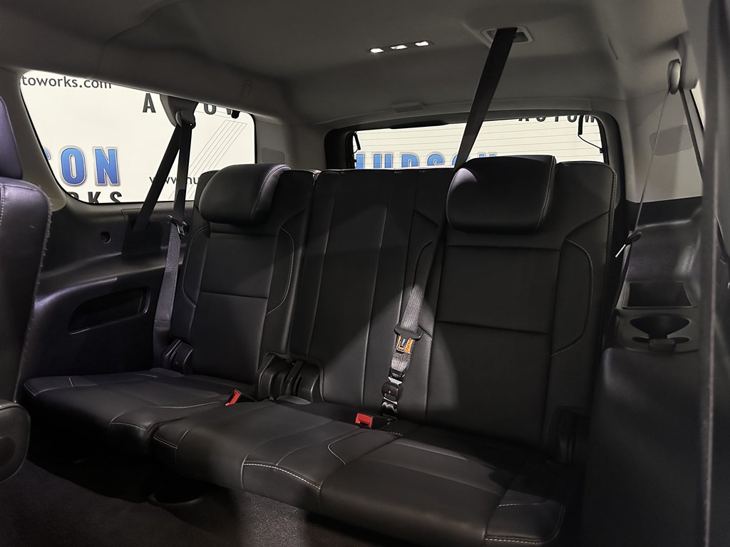 2020 Chevrolet Suburban 1500 LT photo