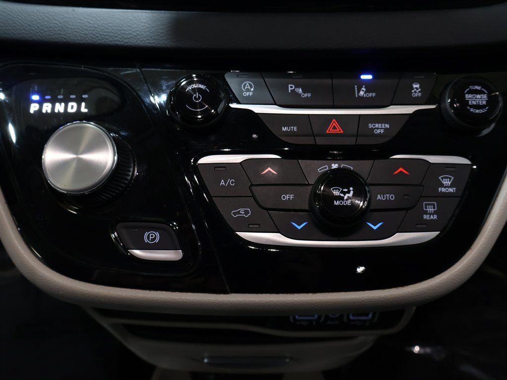 2023 Chrysler Pacifica - $33,200