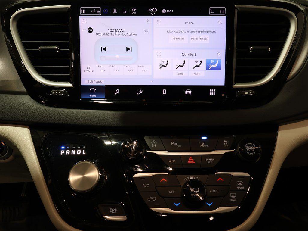 2023 Chrysler Pacifica - $33,200