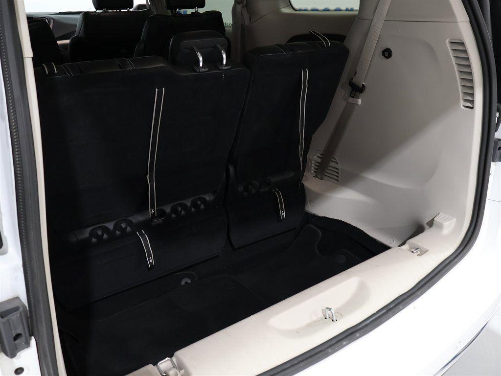 2023 Chrysler Pacifica - $33,200