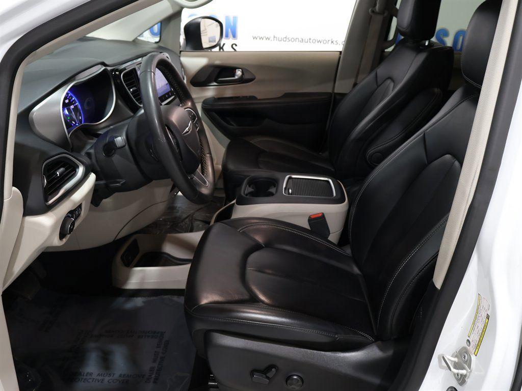 2023 Chrysler Pacifica - $33,200