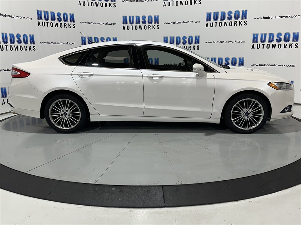 2015 Ford Fusion SE photo