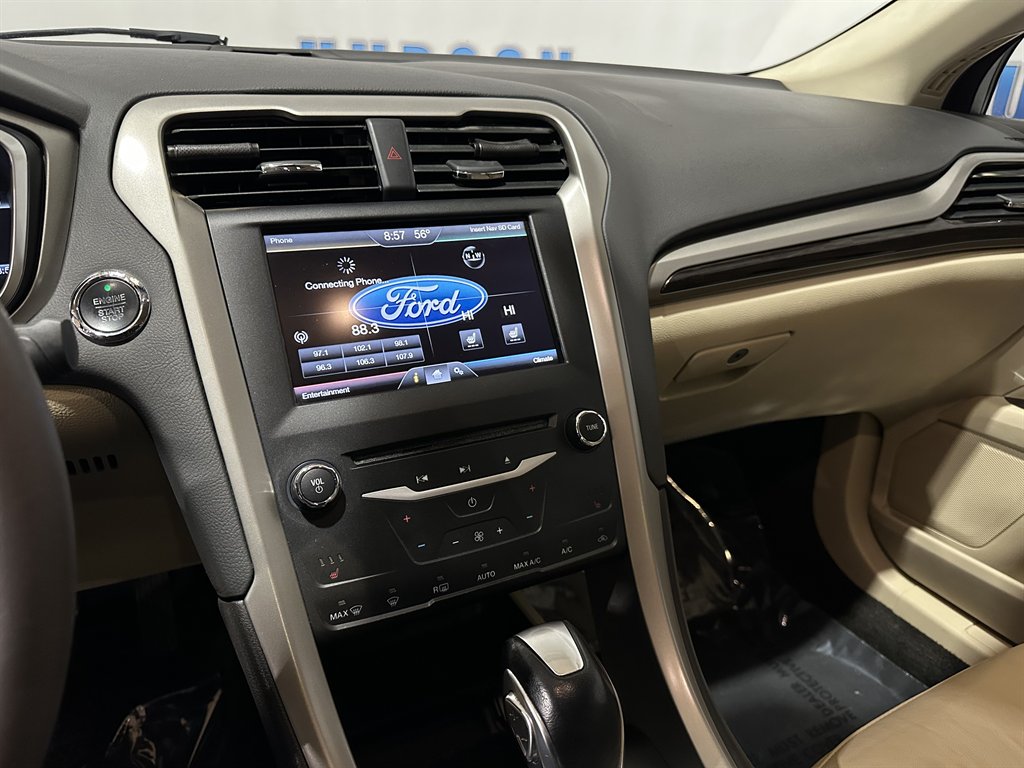 2015 Ford Fusion SE photo