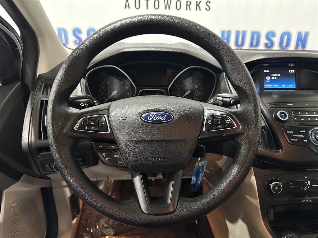 2018 Ford Focus SE photo