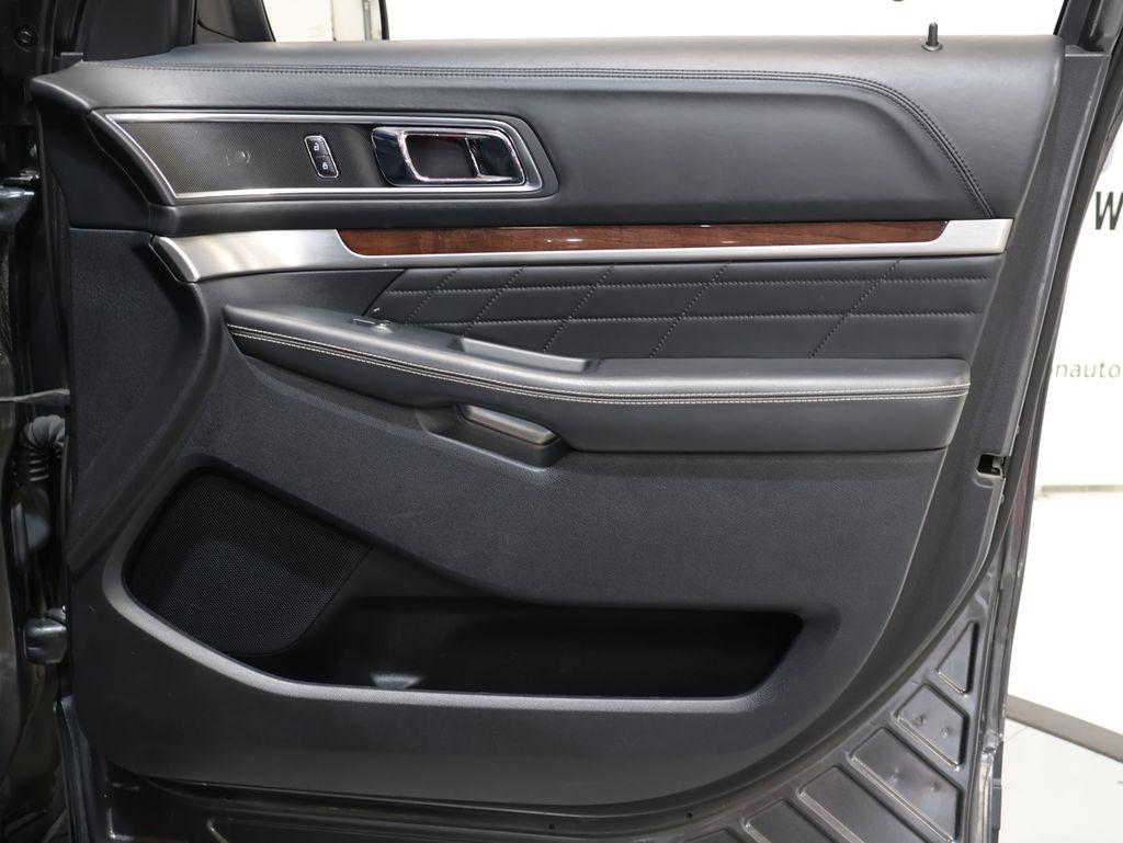 2016 Ford Explorer - $20,700