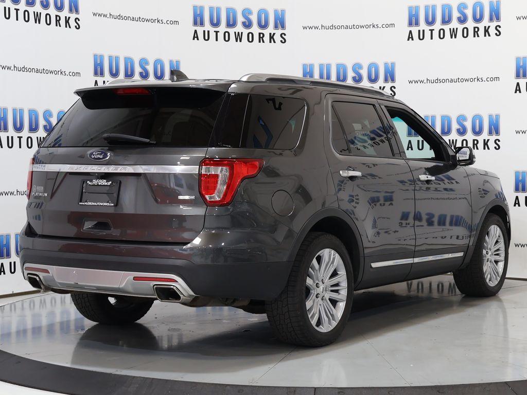 2016 Ford Explorer - $20,700