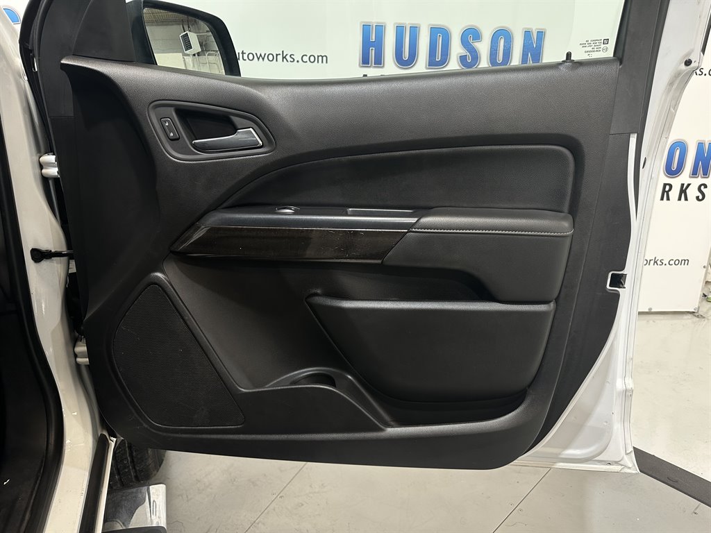 2016 GMC Canyon SLE photo