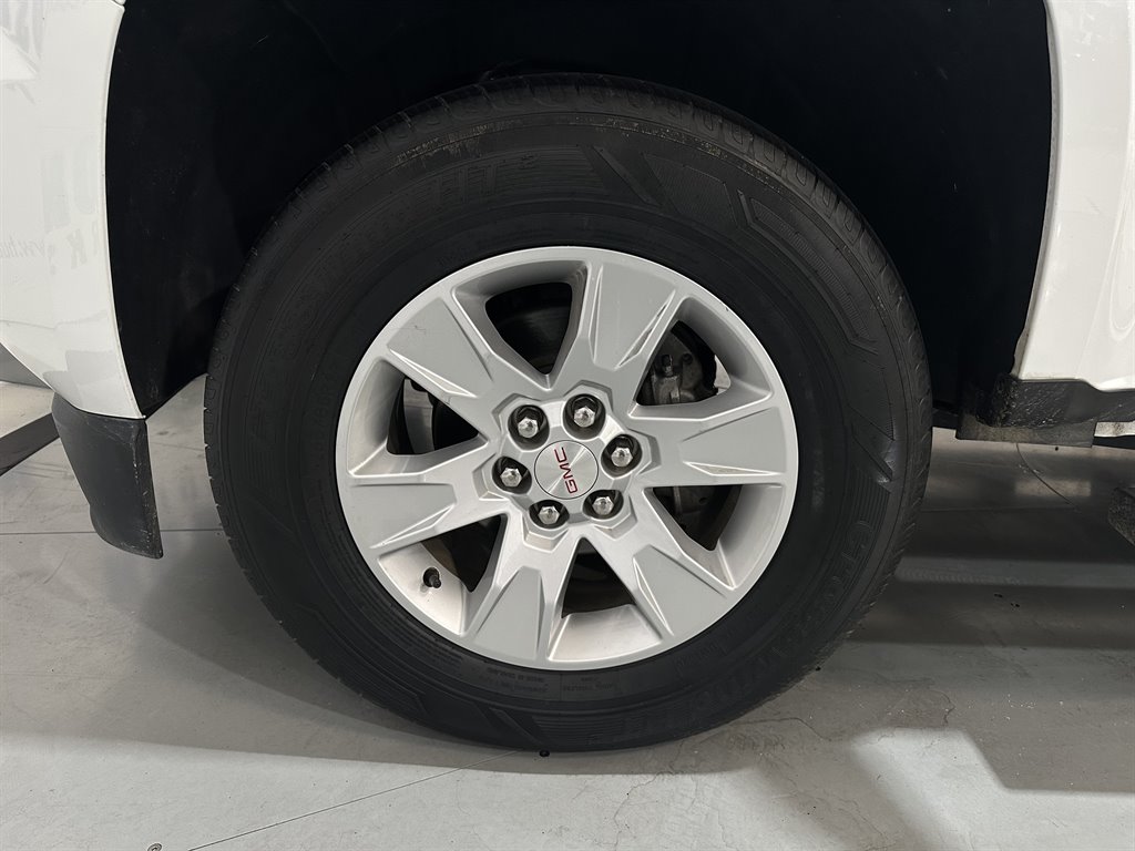 2016 GMC Canyon SLE photo