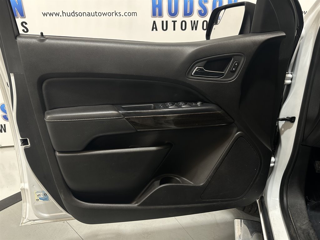 2016 GMC Canyon SLE photo
