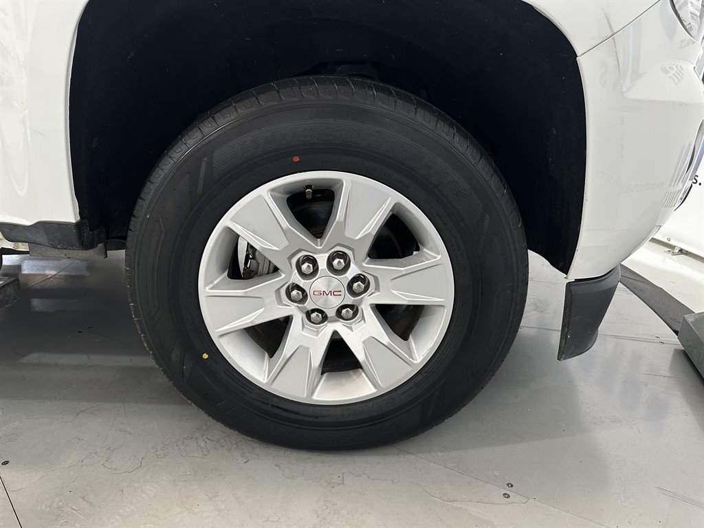 2016 GMC Canyon SLE photo