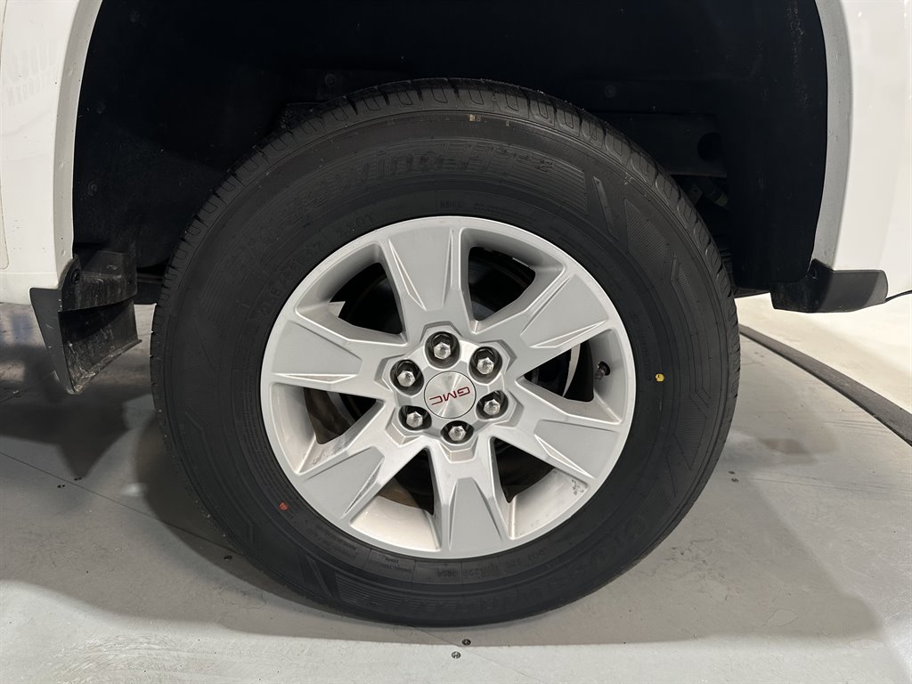 2016 GMC Canyon SLE photo