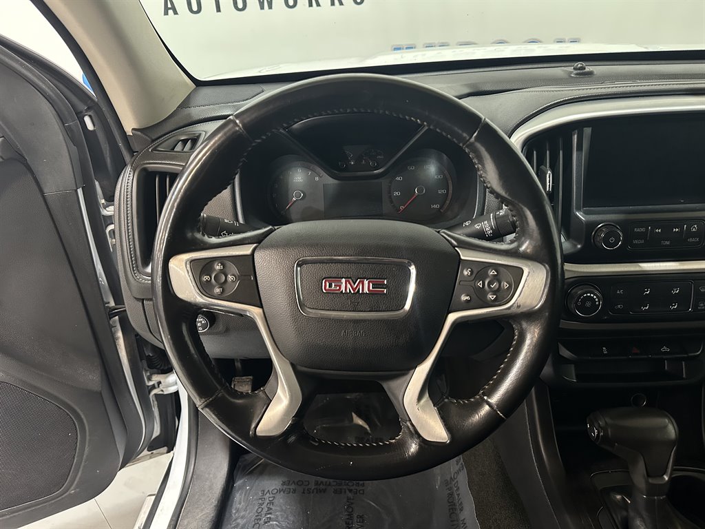 2016 GMC Canyon SLE photo