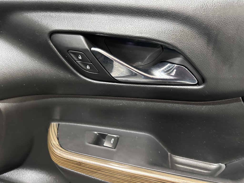 2017 GMC Acadia SLE1 photo