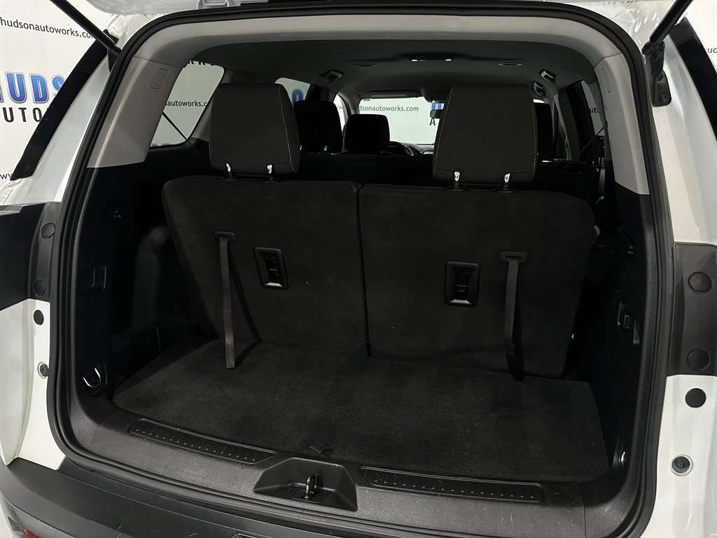 2017 GMC Acadia SLE1 photo