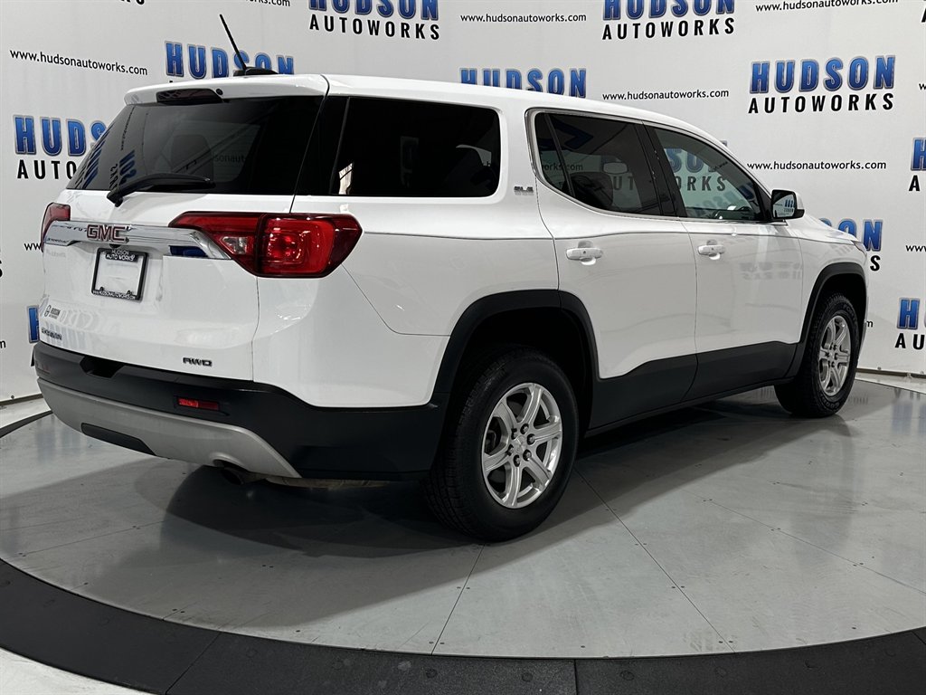2017 GMC Acadia SLE1 photo