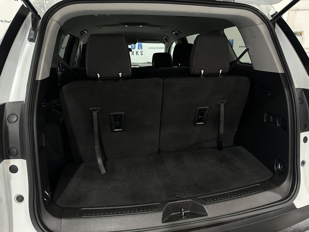 2017 GMC Acadia SLE1 photo