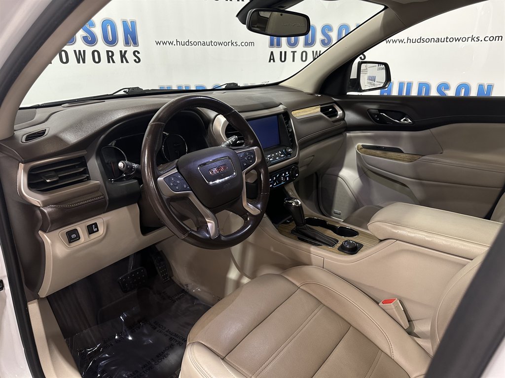 2019 GMC Acadia Denali photo