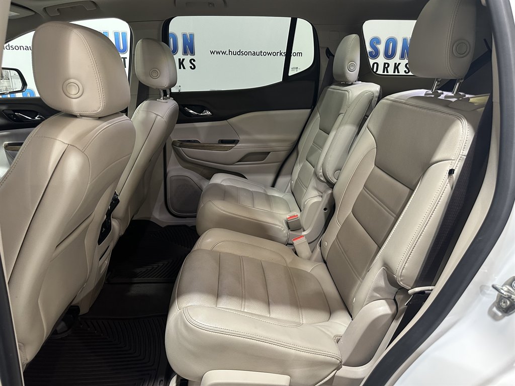 2019 GMC Acadia Denali photo
