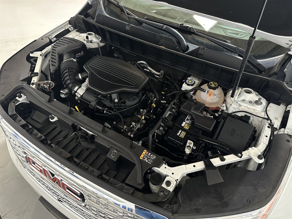 2019 GMC Acadia Denali photo
