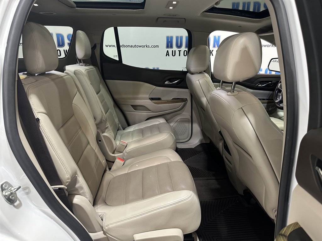 2019 GMC Acadia Denali photo