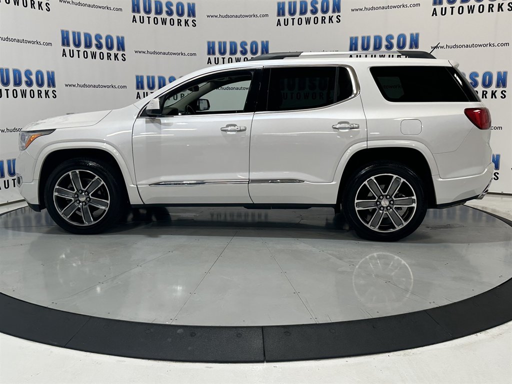 2019 GMC Acadia Denali photo