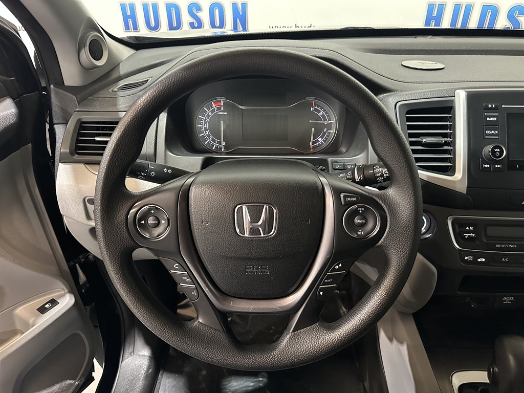 2016 Honda Pilot LX photo