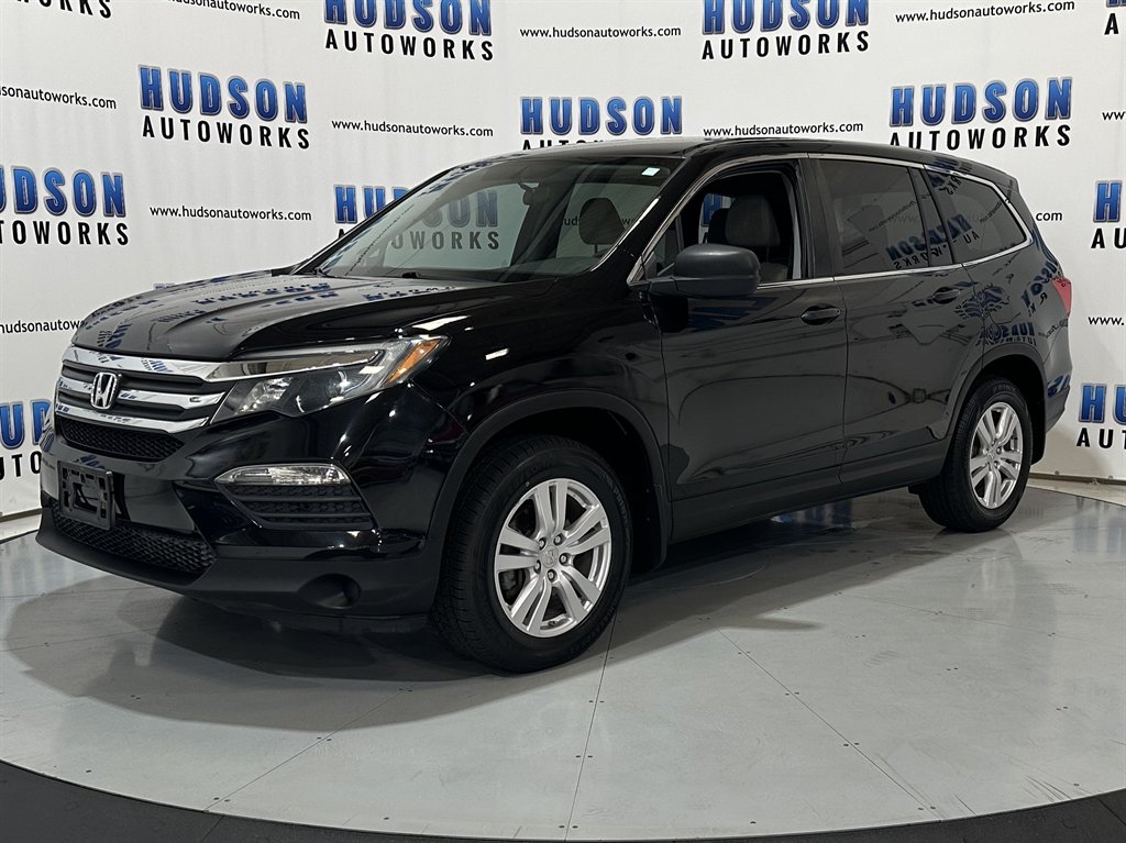 2016 Honda Pilot LX photo