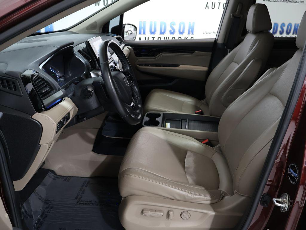 2019 Honda Odyssey - $31,100